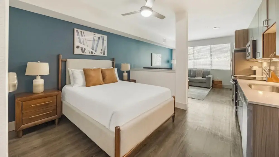 Biltmore Apartments By Landing