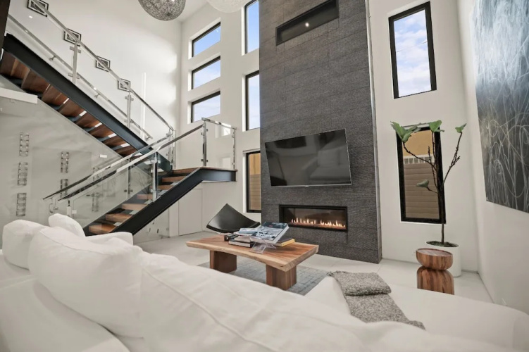 Crescent Heights