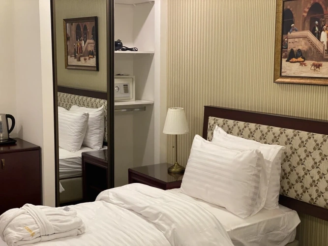 Deluxe Single room