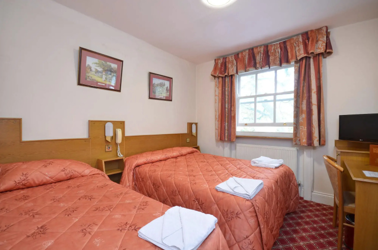 Alexandra Hotel
