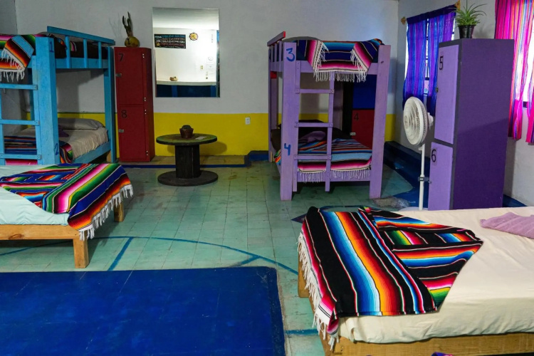 hostal chesal