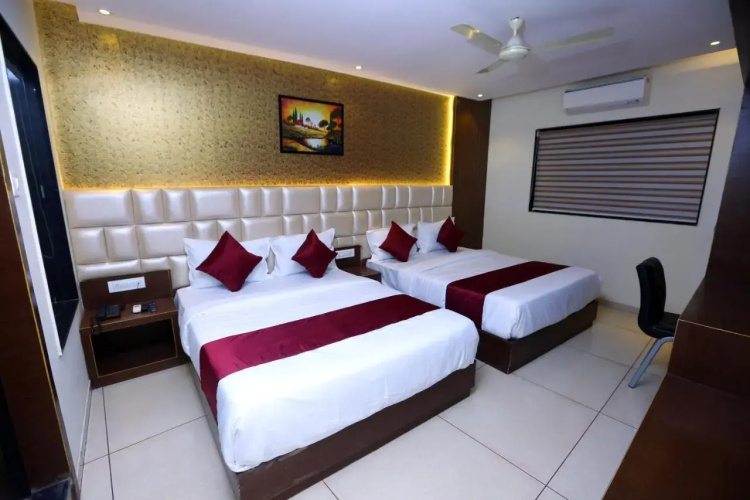 Hotel Dwarka Residency