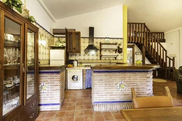 4 Bedrooms Cottage with mountain view
