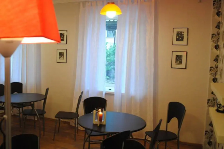 Domino Hostel
