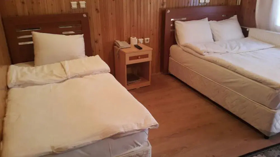 Minaz Hotel