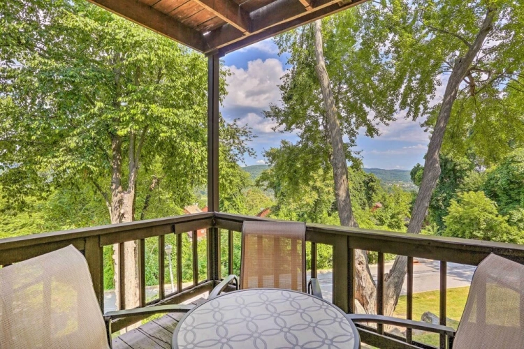2 Bedrooms Apartment with balcony
