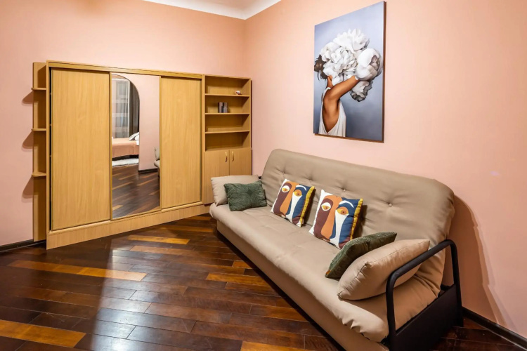 The MAIN square! 2 separated bedrooms, balcony