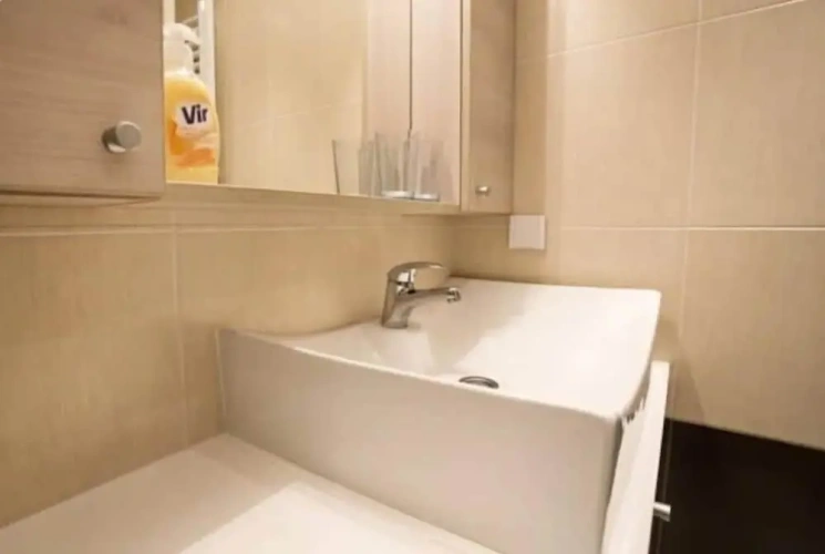 3 Bedrooms Apartment