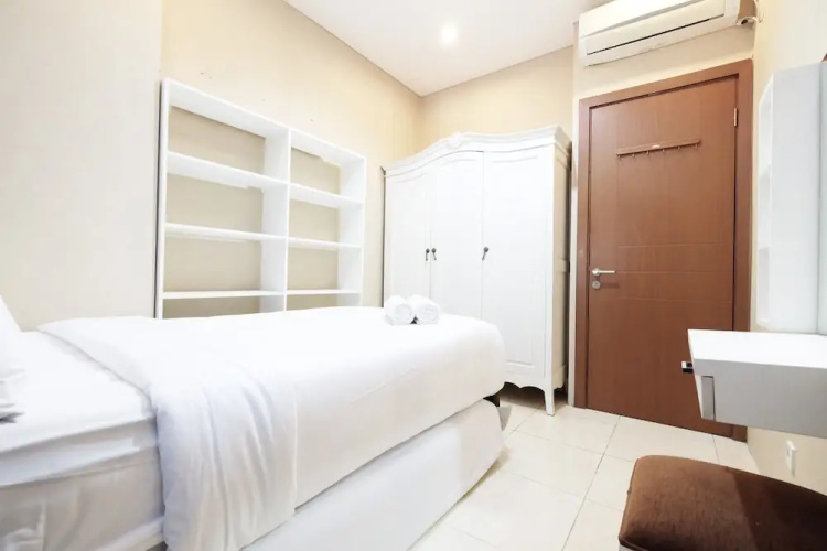 Classy Apartment @ MT Haryono Square