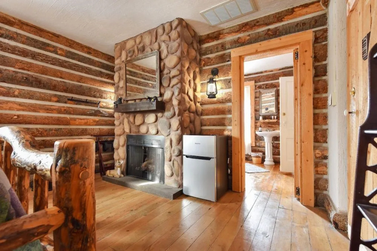 Valley House Inn