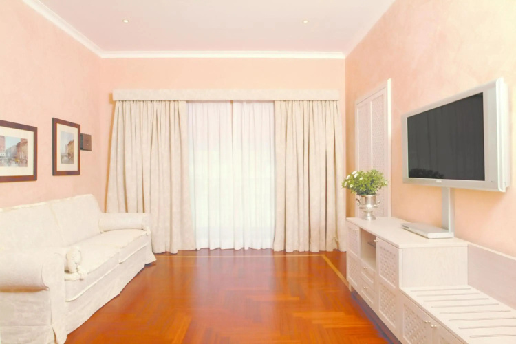 Colosseo Studio Suites