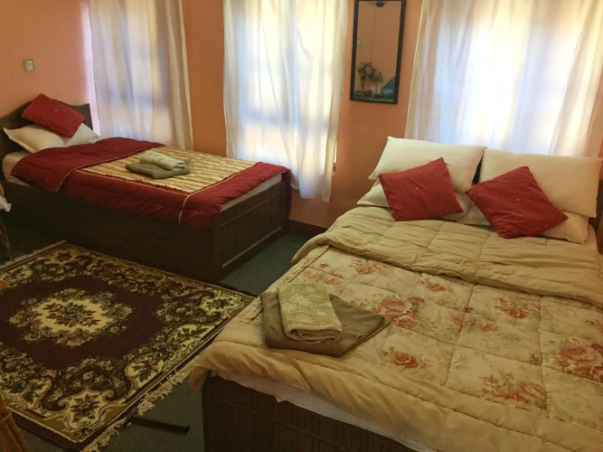 Standard Triple room