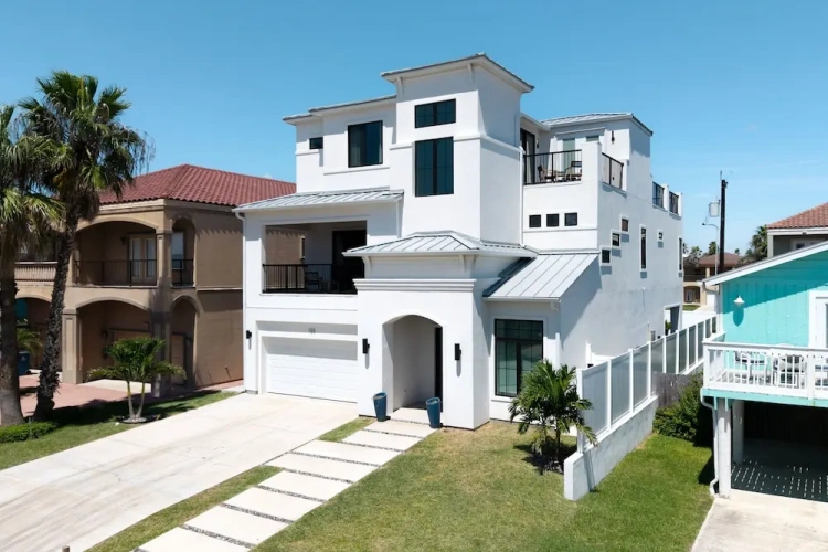 6 Bedrooms Cottage