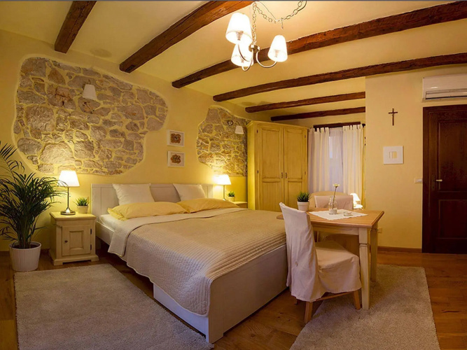 Rooms Duketis