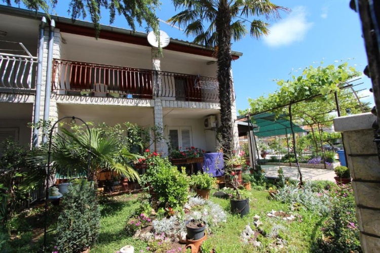 3 Bedrooms Apartment with balcony