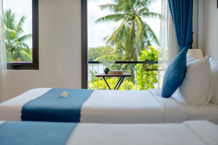 Deluxe Triple room with river view