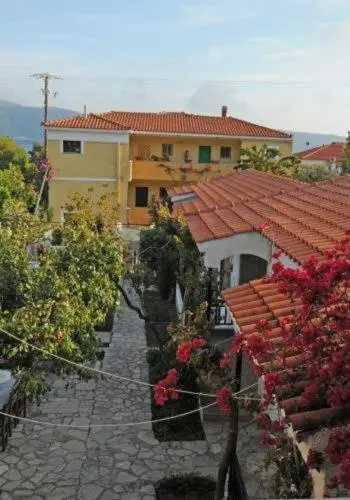 Stathoula House