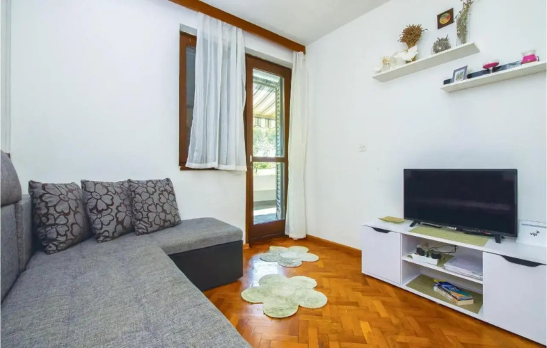Apartment Antuna Mihanovica 2A/ V
