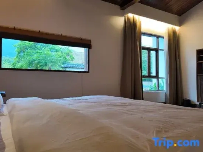 Double Suite with lake view