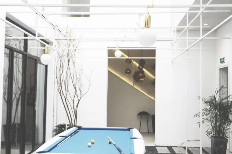 Rei Book Hostel