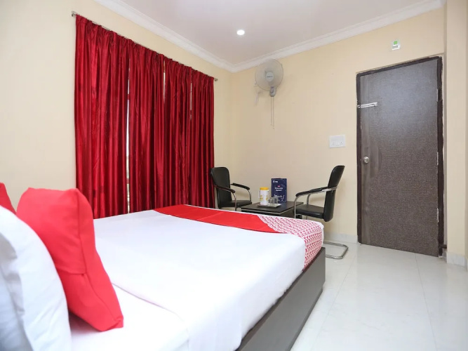 4439 Aura Inn
