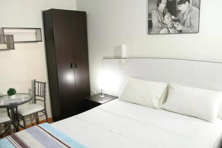 Hotel Venture