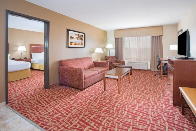 1 Bedroom Suite