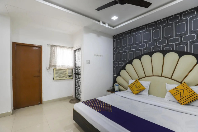 Hotel Sahara Palace