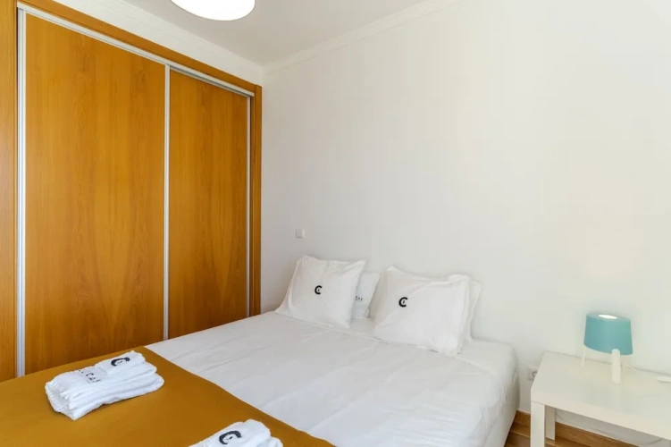 3 Bedrooms Apartment