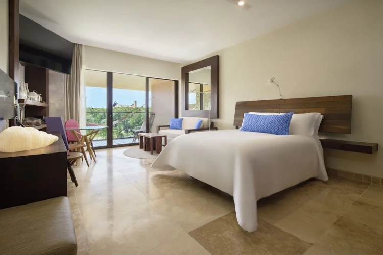 Garden Suite with balcony