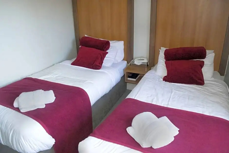 Ravine Hotel