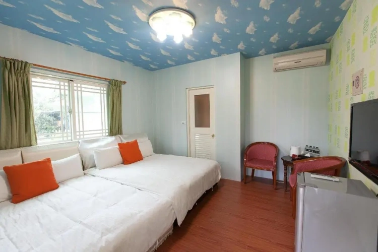 Comfort Triple room with view