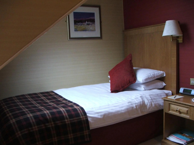 Atholl Hotel