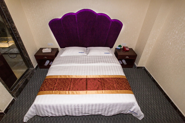 Aiqinhai Hotel