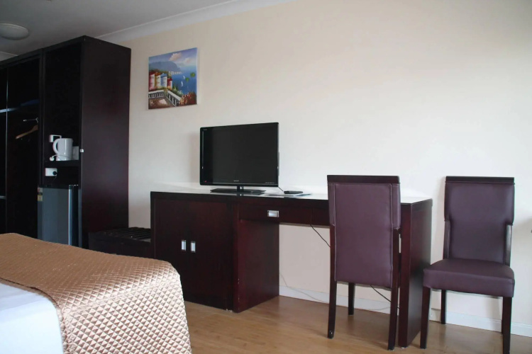 Centenary Motor Inn