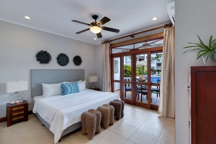 Standard room with balcony