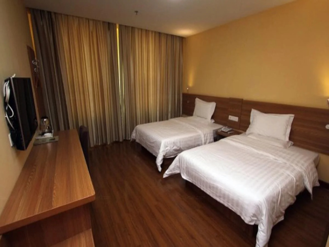 7Days Inn Liangshan Quanpu