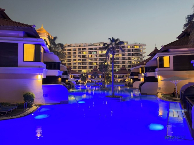 1BR Royal Amwaj Private Beach& Burj view