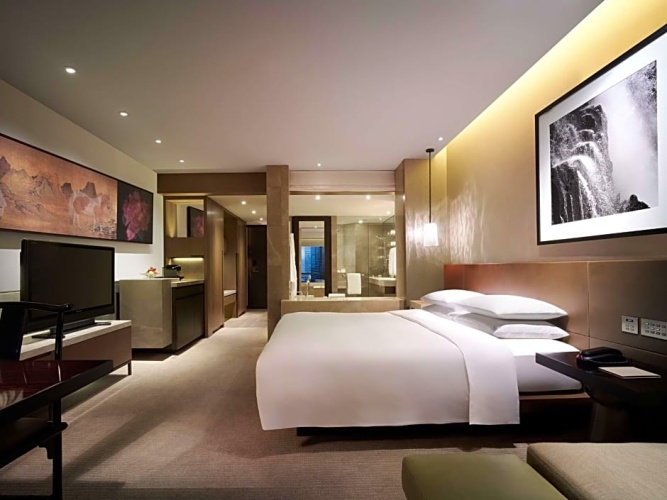 Double room with city view