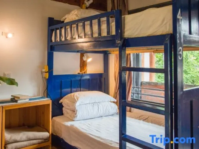 Bed in Dorm (female dorm)