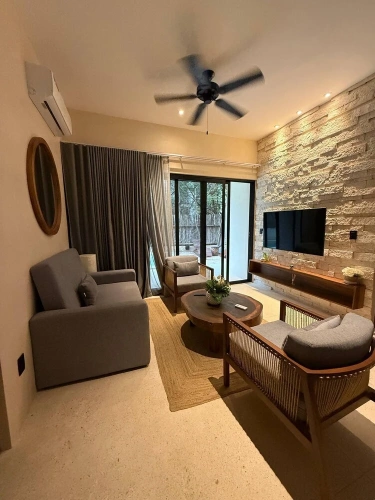 3 Bedrooms Apartment