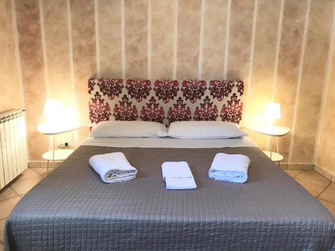 Standard Triple room