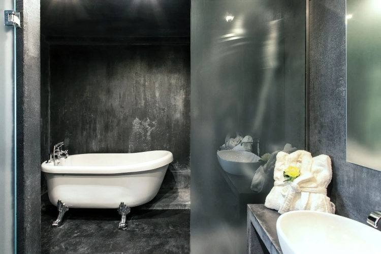 Diamond Suites