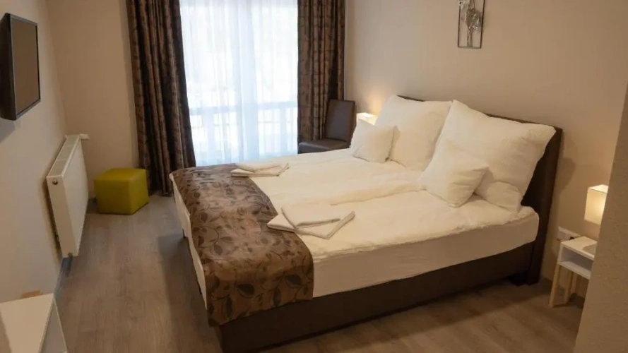 Deluxe Double room with garden view