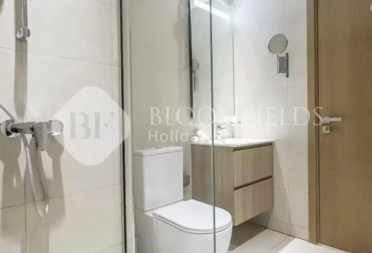 1015 Bloomfields Spacious 1BR Aziz Fawad