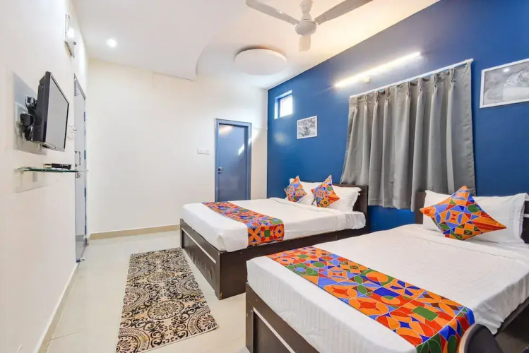 Fabhotel Broholic Prime Suites