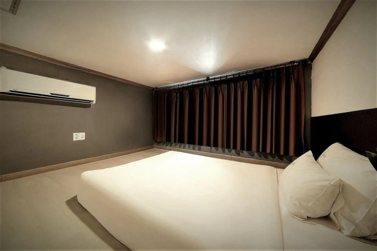 Hotel Hue Loft