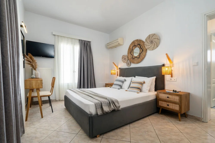 Erato Inn