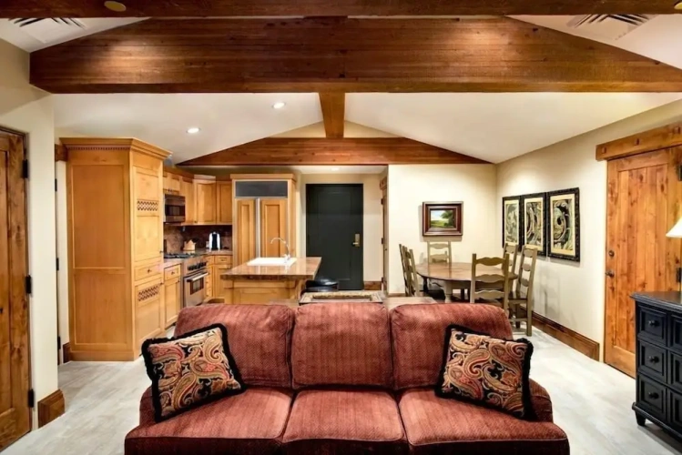 2 Bedrooms Suite