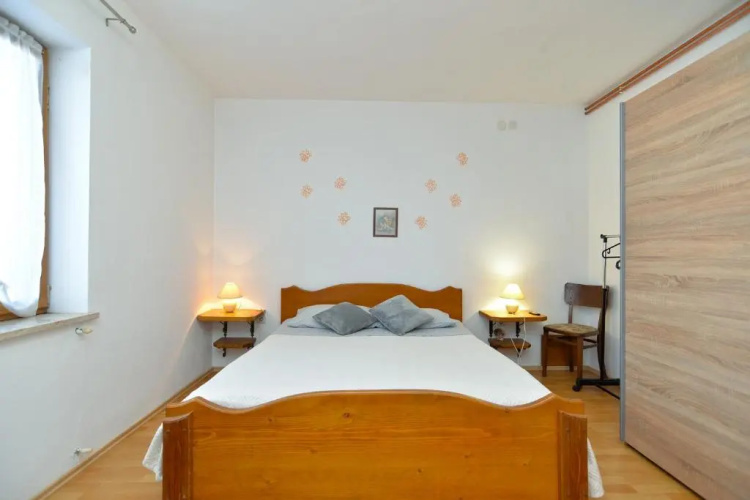 Apartment 1945